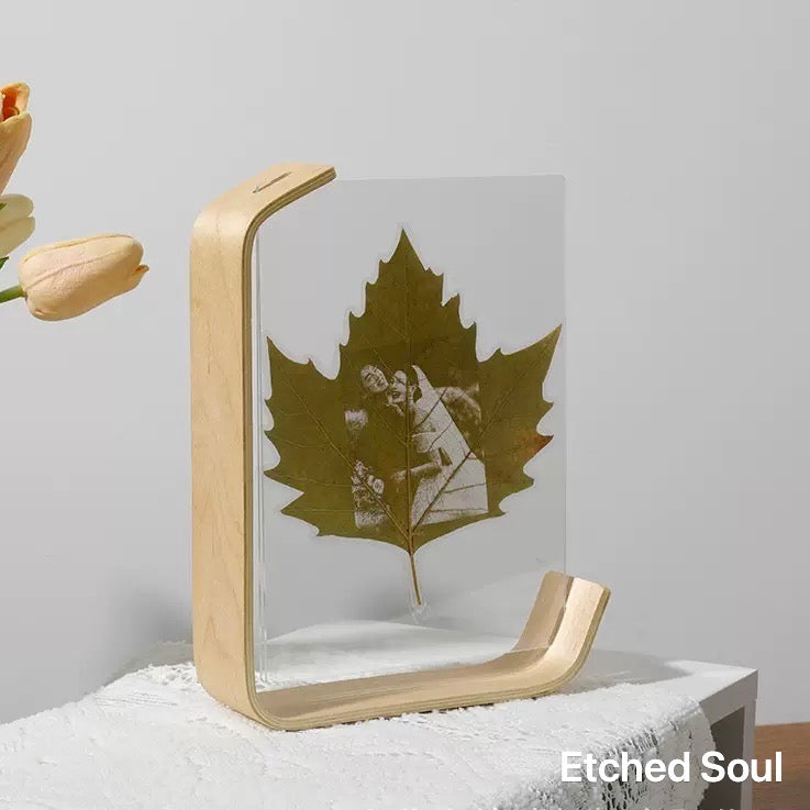 7-inch Leaf Carving in a L Shaped Frame