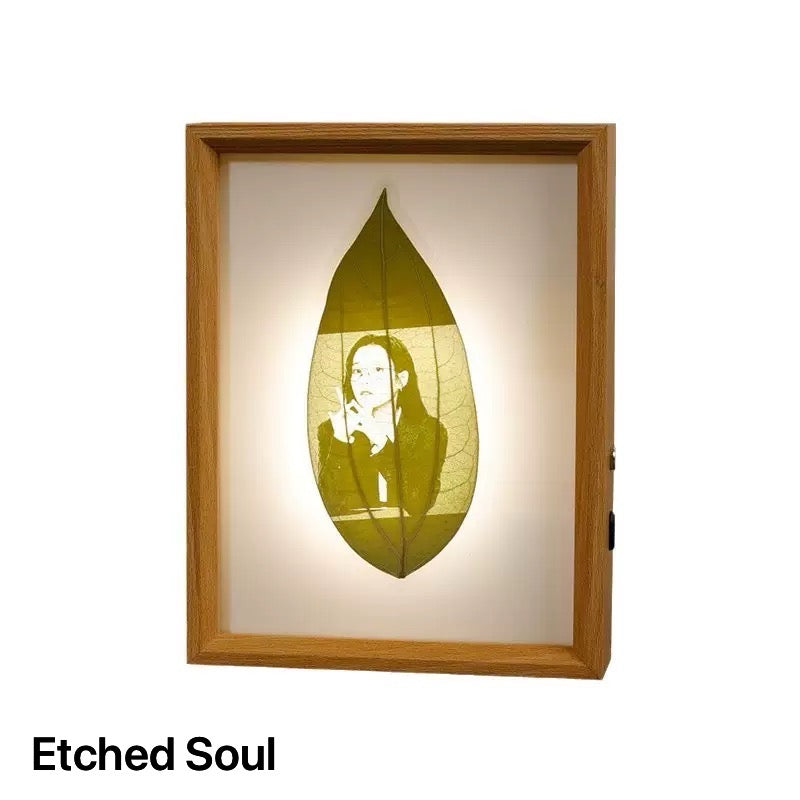 7-inch Leaf Carving Light Frame D - with USB Cable